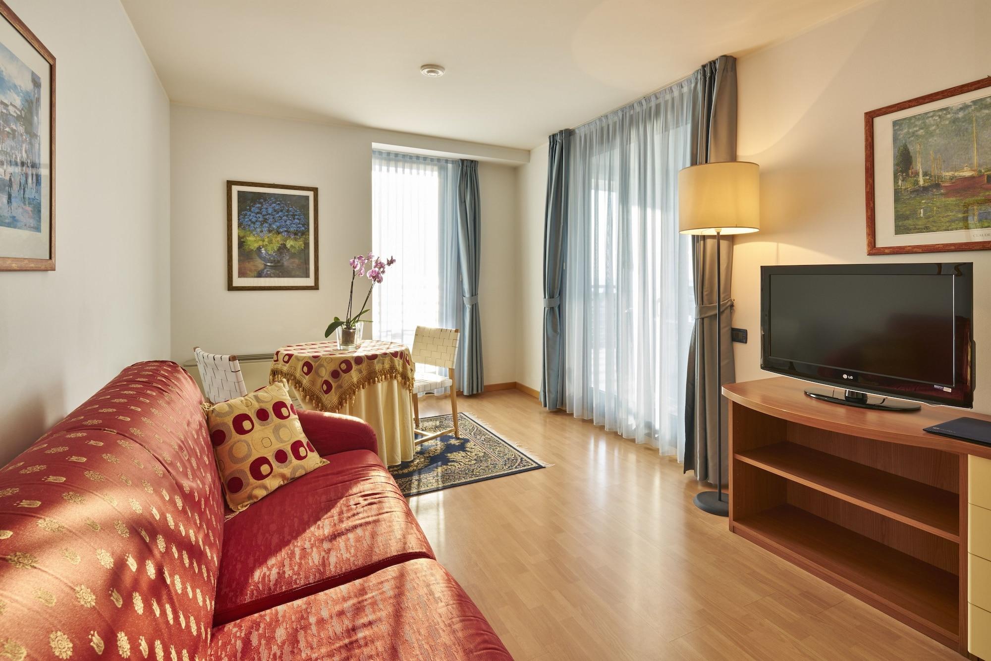 Hotel Fonzari Градо Екстер'єр фото