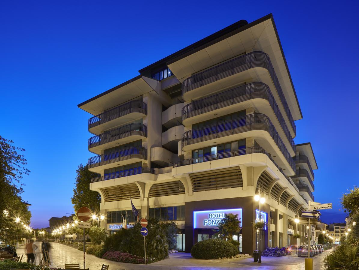 Hotel Fonzari Градо Екстер'єр фото